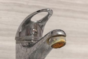 5 Signs Your Home Could Use a Water Softener