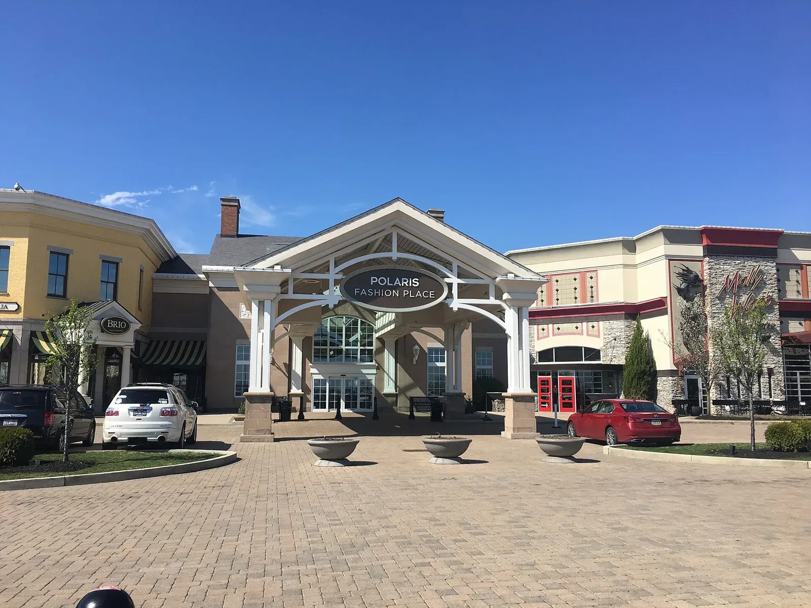 Main entrance of Polaris Fashion Place near Columbus, Ohio