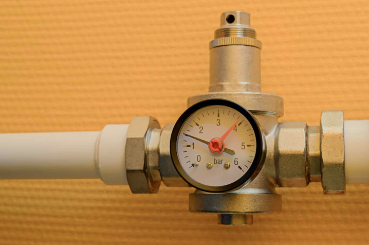water pressure regulator valve