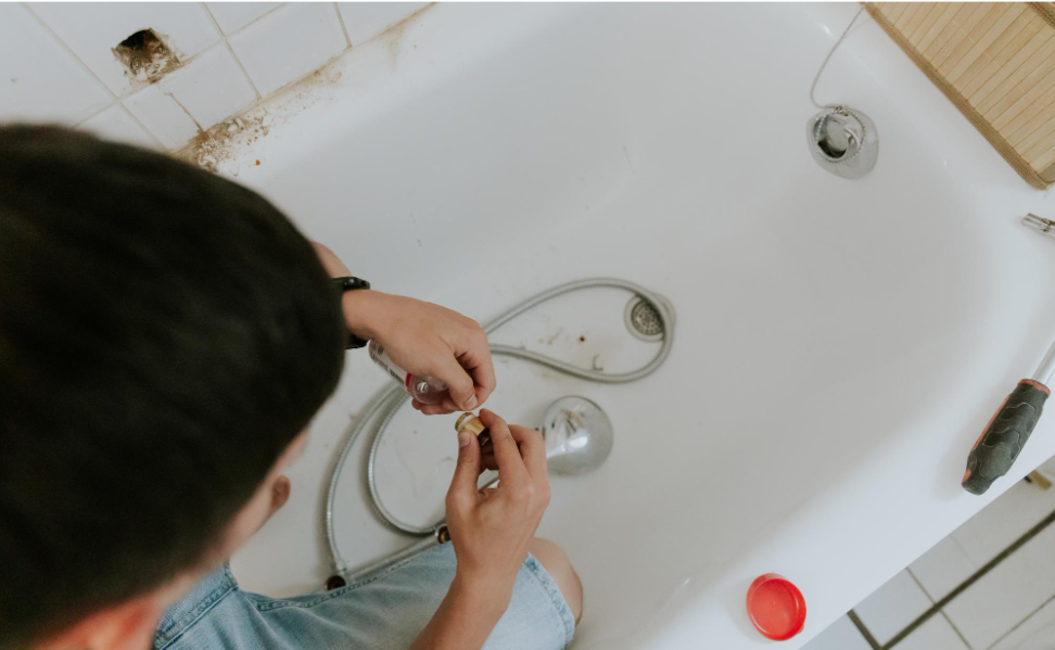Bathtub repair and installation in Kansas City, MO